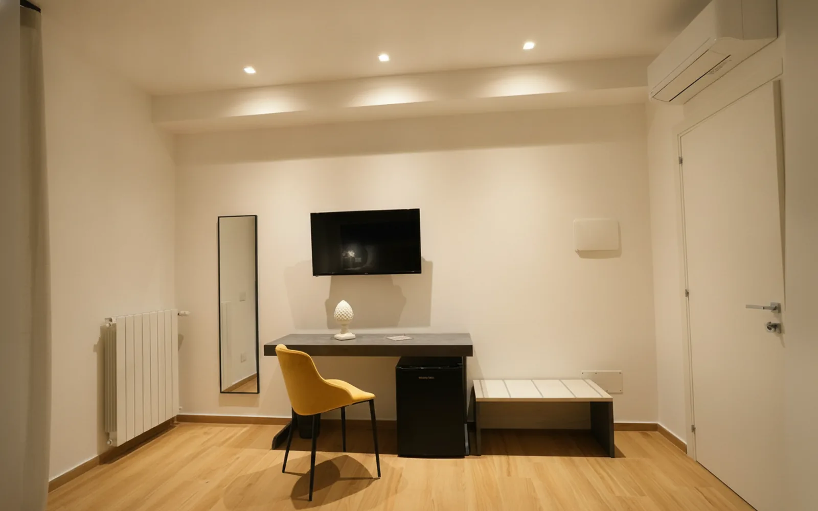 Camera con bagno privato — Enea Suite, Trapani (foto 30)