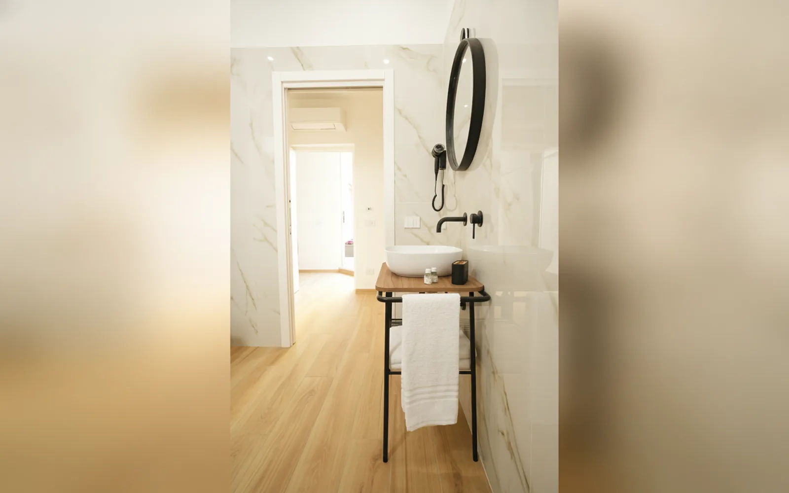 Camera con bagno privato — Enea Suite, Trapani (foto 39)