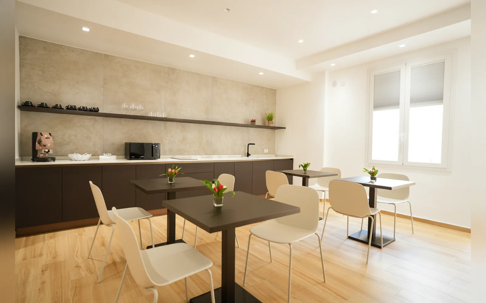 Camera con bagno privato — Enea Suite, Trapani (foto 43)